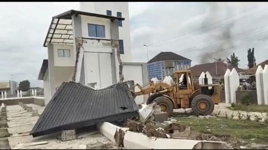 Demolished-Owo-memorial-park-2
