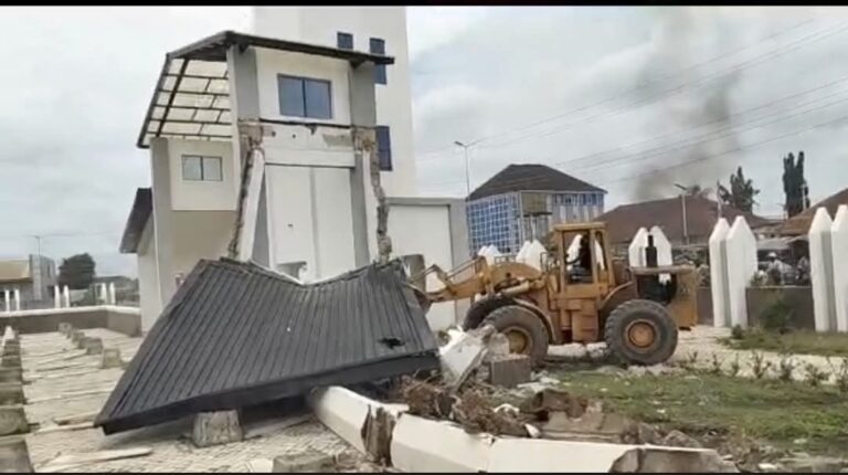 Demolished-Owo-memorial-park-2