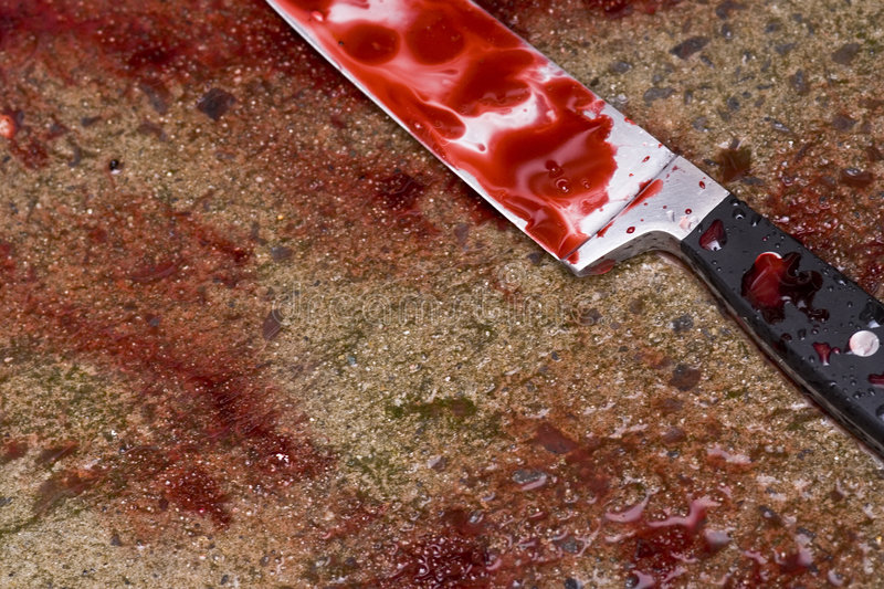 blood-soaked-knife-2499975