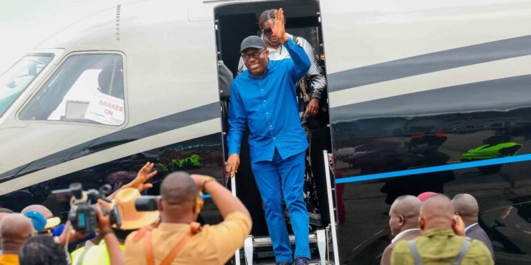 Gov-Fubara-of-Rivers-State-arriving-Port-Harcourt-International-Airport (1)