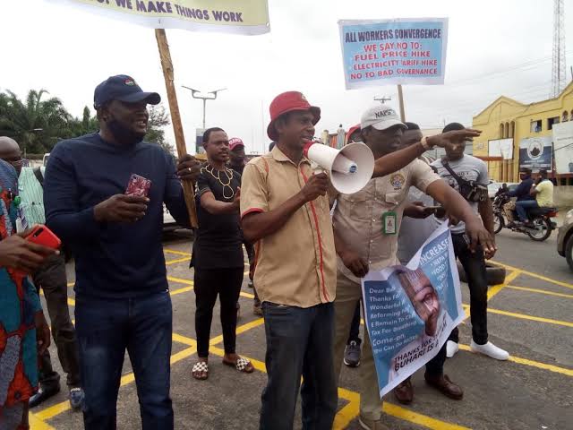 AndrewEmeliezePictrMB