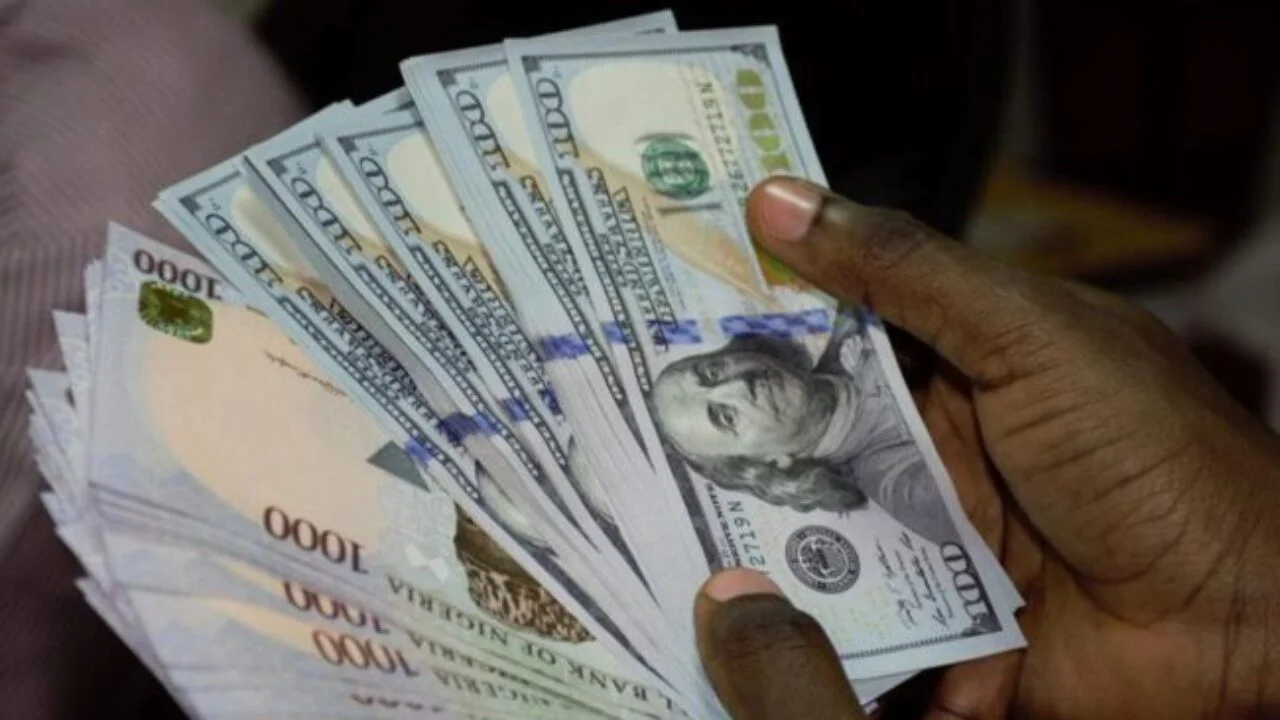 Naira (1)