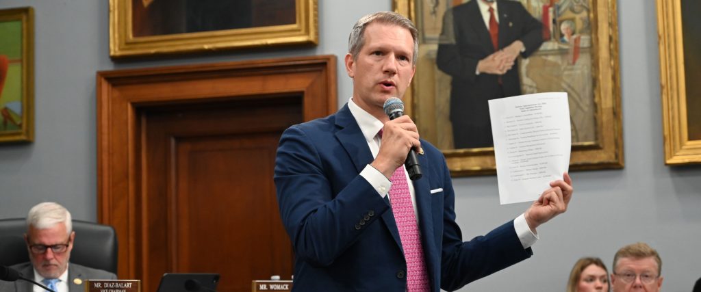 Miley-Moore-1024x427