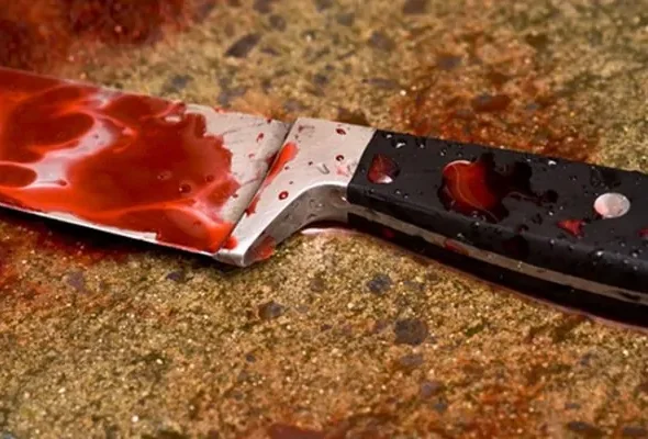 Blood-stained-knife-e1532589547670.jpg