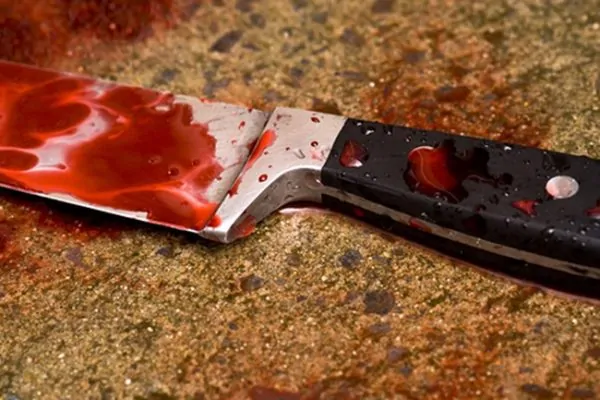 Blood-stained-knife-e1532589547670.jpg