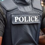 NIGERIAN-POLICE-WITH-RIFLE_